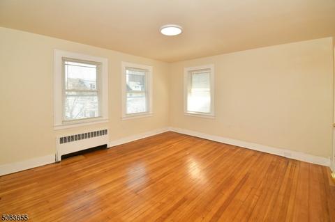9 Maple Pl, Newark, NJ 07112 photo 11