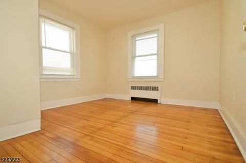 9 Maple Pl, Newark, NJ 07112 photo 12