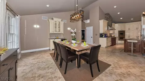 8 Gates Pl, Wayne, NJ 07470 photo 7