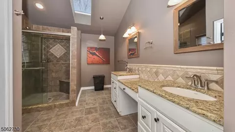 8 Gates Pl, Wayne, NJ 07470 photo 18