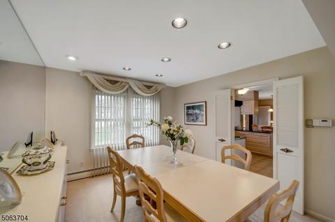 10 Webster Dr, Wayne, NJ 07470 photo 7