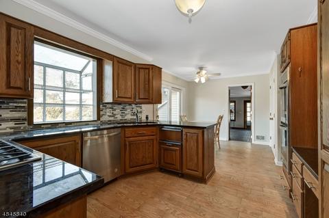 146 Mendham Rd E, Mendham, NJ 07945 photo 9
