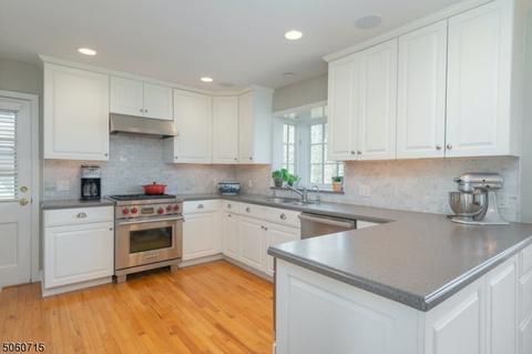 85 Blackburn Rd, Summit, NJ 07901 photo 6