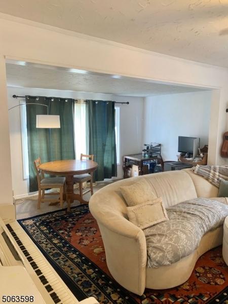 416 Bound Brook Rd, Middlesex, NJ 08846 photo 4