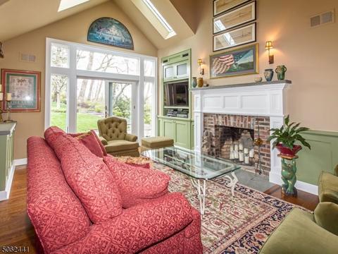 396 Ackerman St, Mountainside, NJ 07092 photo 11