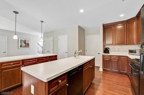 54 Eggers Ct, Summit, NJ 07901 photo 5