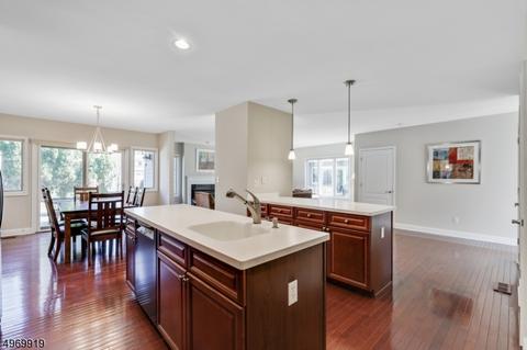 54 Eggers Ct, Summit, NJ 07901 photo 4