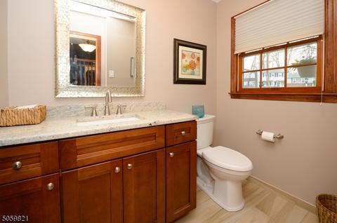 7 Lorenz Pl, Wayne, NJ 07470 photo 7