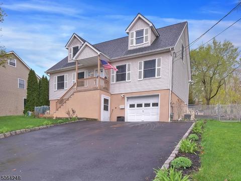 15 Decker Rd, Wanaque Boro, NJ 07420 photo 2