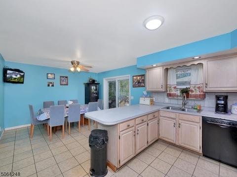 15 Decker Rd, Wanaque Boro, NJ 07420 photo 15