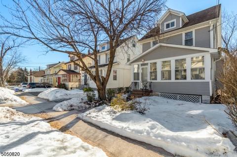 312 E 4th Ave, Roselle, NJ 07203 photo 1