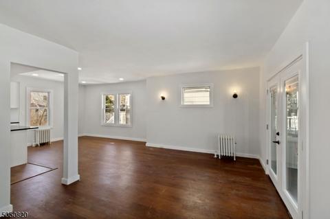 312 E 4th Ave, Roselle, NJ 07203 photo 3