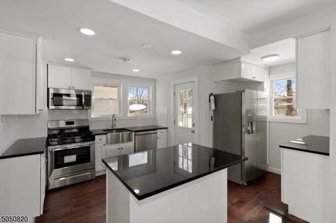 312 E 4th Ave, Roselle, NJ 07203 photo 9