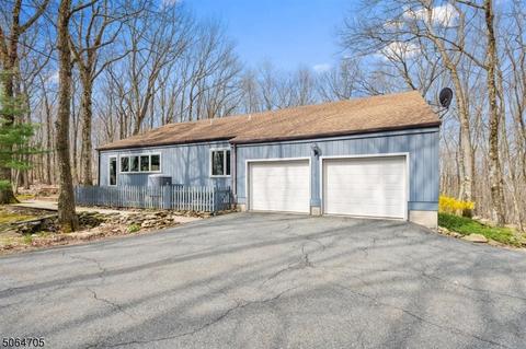 27 Chester Homes For Sale Chester Nj Real Estate Movoto