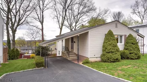 155 Highview Ter, Dover, NJ 07801 photo 1