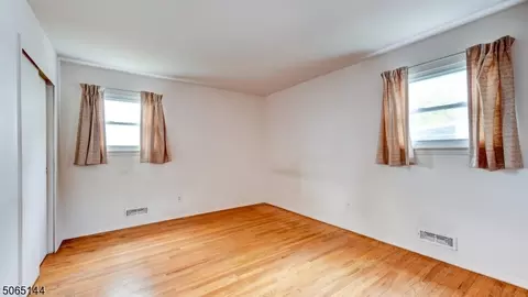 155 Highview Ter, Dover, NJ 07801 photo 14