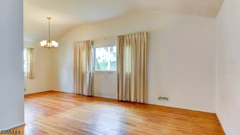 155 Highview Ter, Dover, NJ 07801 photo 5
