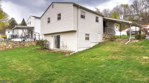 155 Highview Ter, Dover, NJ 07801 photo 23