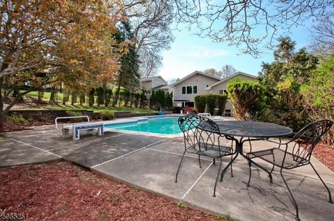 362 Valley View Ave, Paramus, NJ 07652 photo 22