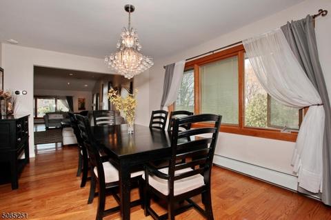 362 Valley View Ave, Paramus, NJ 07652 photo 6