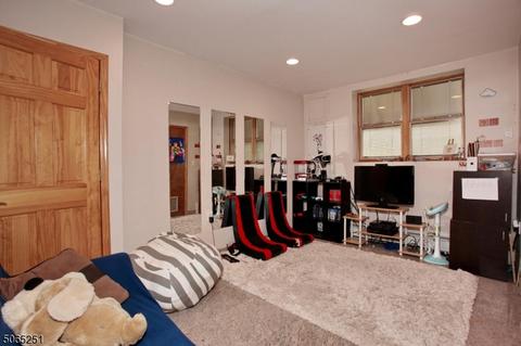 362 Valley View Ave, Paramus, NJ 07652 photo 17