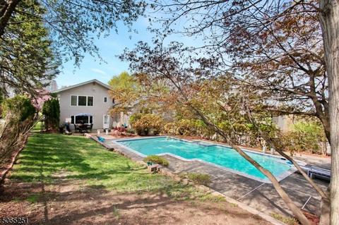 362 Valley View Ave, Paramus, NJ 07652 photo 21