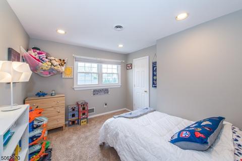 8 Mayfair Dr, Wayne, NJ 07470 photo 18