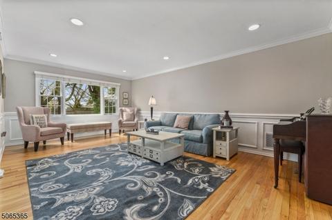 8 Leddell Rd, Mendham, NJ 07945 photo 5