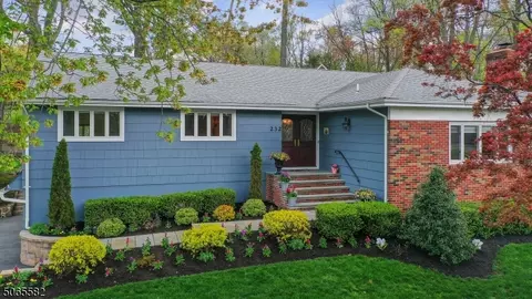 232 Juniper Way, Mountainside, NJ 07092 photo 2