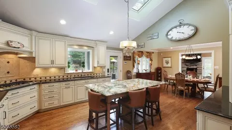 232 Juniper Way, Mountainside, NJ 07092 photo 7
