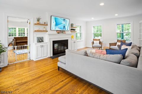 93 Pine Grove Ave, Summit, NJ 07901 photo 4