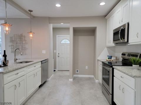 297 Ryan St, Hillside, NJ 07205 photo 6