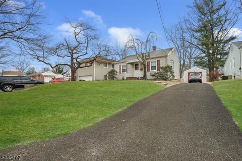417 Pemberton Ave, Plainfield, NJ 07060 photo 3