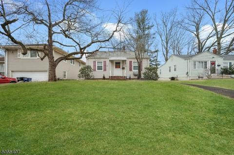 417 Pemberton Ave, Plainfield, NJ 07060 photo 2
