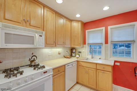417 Pemberton Ave, Plainfield, NJ 07060 photo 10