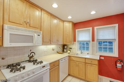 417 Pemberton Ave, Plainfield, NJ 07060 photo 8