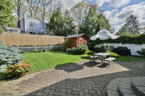 105 Dora Ave, Waldwick, NJ 07463 photo 14