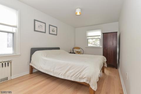 105 Dora Ave, Waldwick, NJ 07463 photo 9