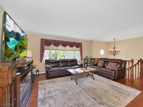 8 Kuiken Ct, Wayne, NJ 07470 photo 5