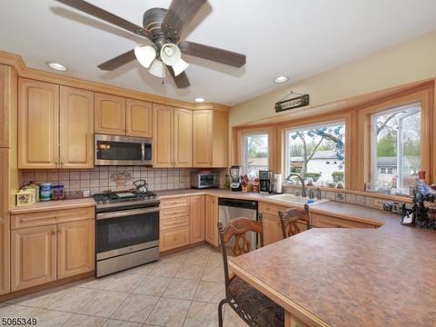 8 Kuiken Ct, Wayne, NJ 07470 photo 8