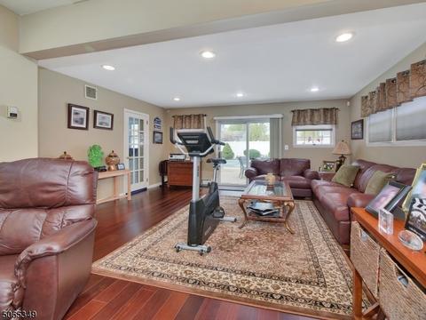 8 Kuiken Ct, Wayne, NJ 07470 photo 18
