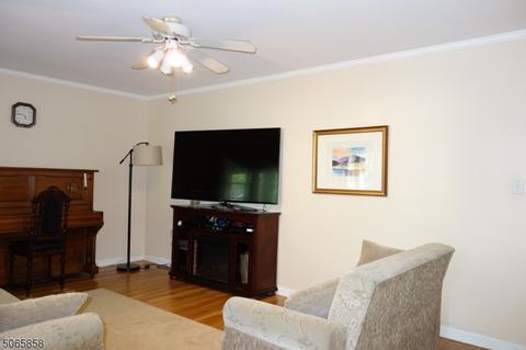 35 Prospect Pl, Springfield, NJ 07081 photo 4