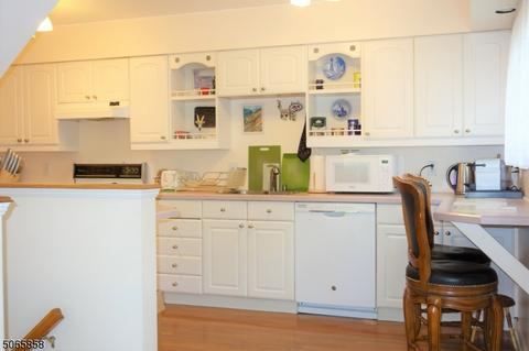 35 Prospect Pl, Springfield, NJ 07081 photo 5