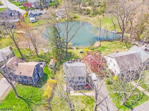 6 Aster Ter, Mendham, NJ 07945 photo 2