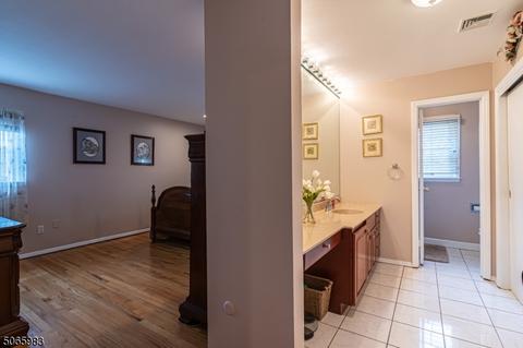 83 Anderson Dr, Wayne, NJ 07470 photo 12