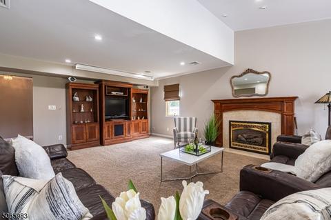 83 Anderson Dr, Wayne, NJ 07470 photo 9