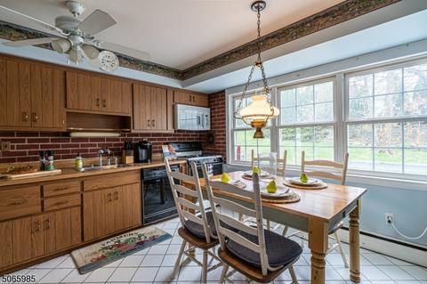 28 Normandy Dr, Wayne, NJ 07470 photo 8