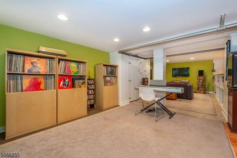 16 Berkeley Pl, Montclair, NJ 07042 photo 21