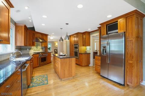 41 Beekman Rd, Summit, NJ 07901 photo 8
