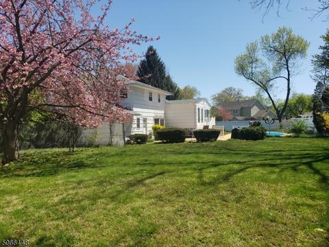 18 Van Dyk Pl, Pompton Plains, NJ 07444 photo 4